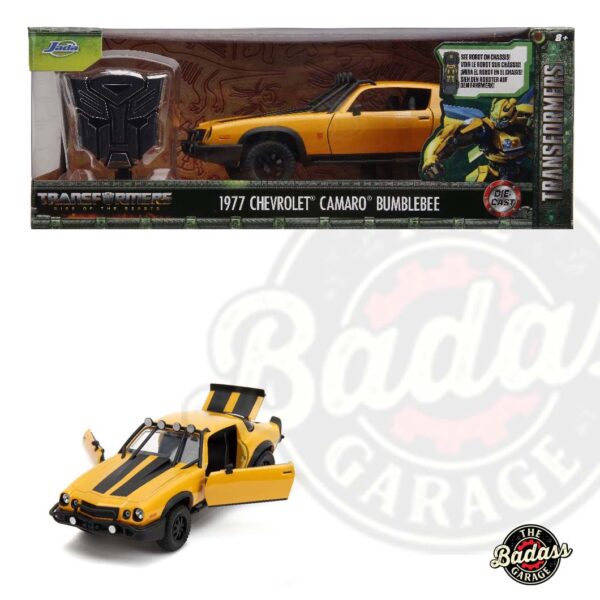 Jada 1/24 Scale "Hollywood Rides" Transformers 7 1977 Chevy Camaro Bumblebee With Transformers Logo Figurine